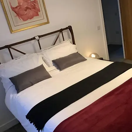 Chic 3 Bed House Bristol & Bath Free Parking Wifi Bristol