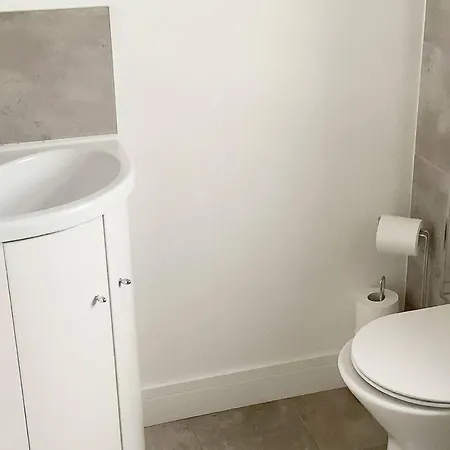 Chic 3 Bed House Bristol & Bath Free Parking Wifi Holiday home Bristol