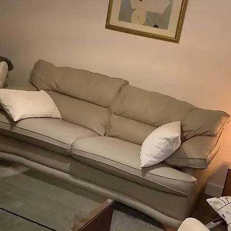Chic 3 Bed House Bristol & Bath Free Parking Wifi Holiday home Bristol